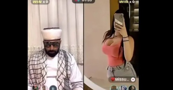 Tiktok’ta akım adı altında yeni rezalet! İzlenme uğruna namazla dalga geçtiler